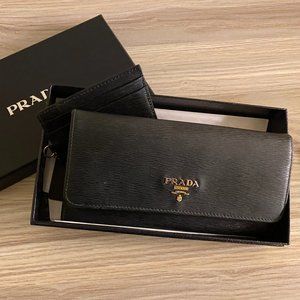 PRADA: Authentic Black Continental Wallet